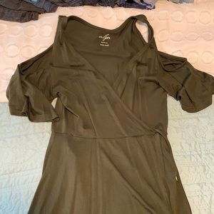 A green light material sun dress